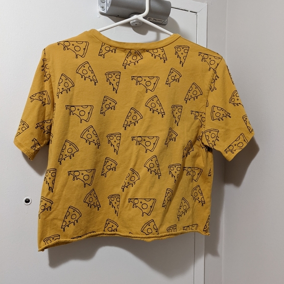 Pizza crop top - Picture 2 of 3